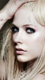 Avril Lavigne Singer Songwriter
