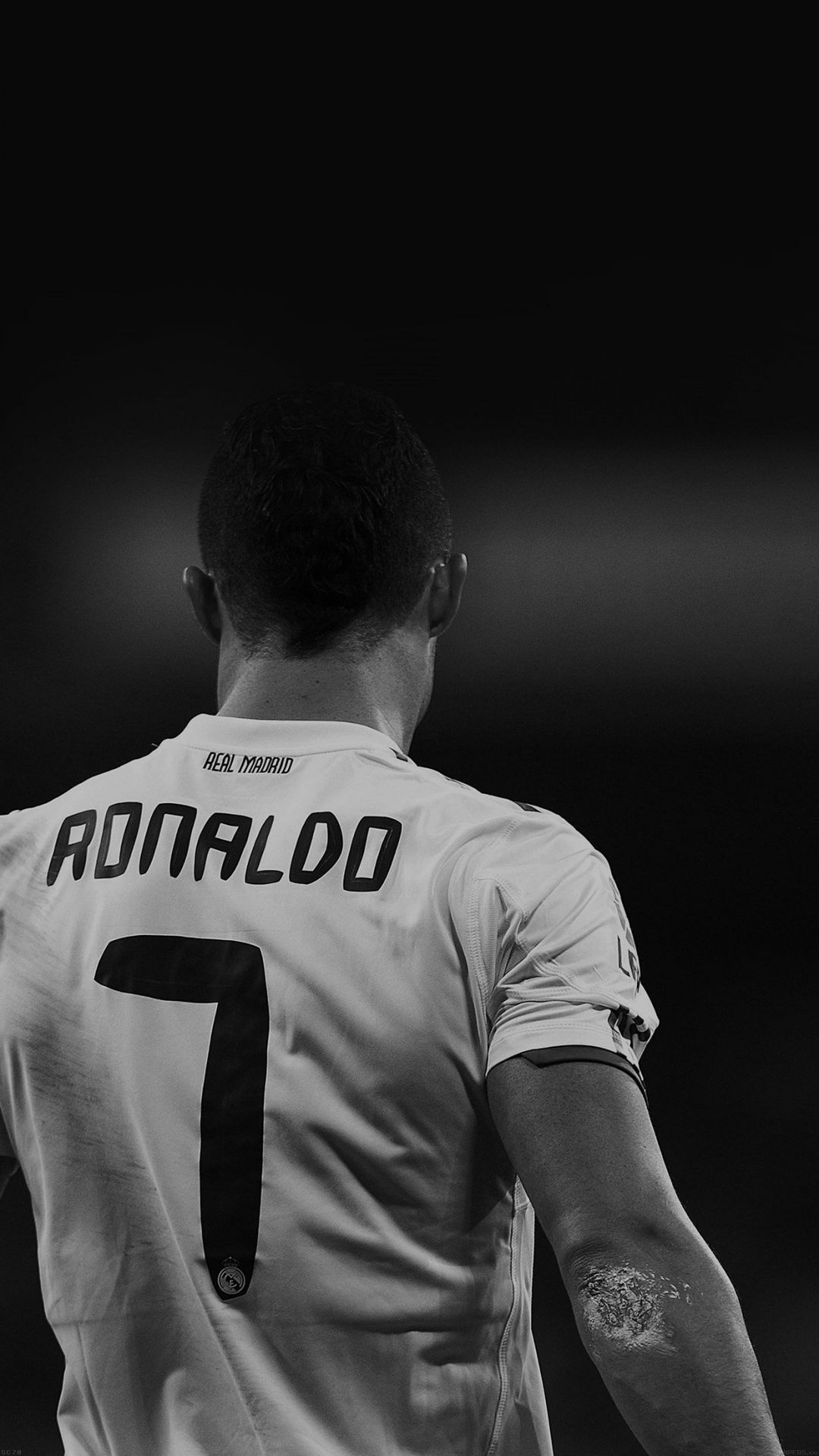 Cristiano Ronaldo 7 Real Madrid Soccer Dark