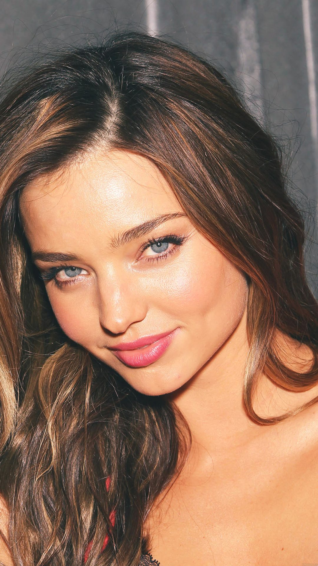 -New York, NY 11/7/12- The 2012 Victoria's Secret Fashion Show-Backstage Hair and Makeup-PICTURED: Miranda Kerr-PHOTO by: Marion Curtis/StarPix-MC_20538Startraks PhotoNew York, NYFor licensing please call 212-414-9464 or email sales@startraksphoto.com